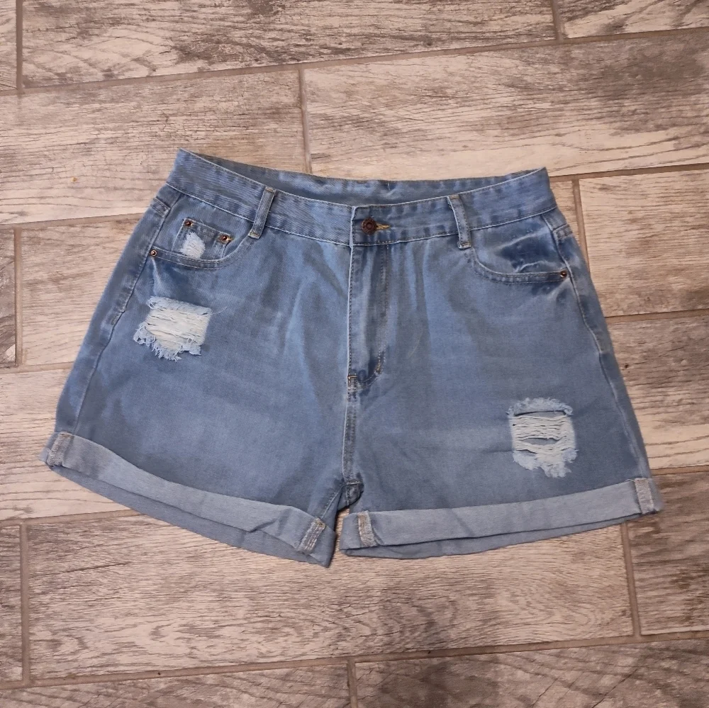 NWOT Denim Blue Women's Shorts #265 - Picture 1 of 3